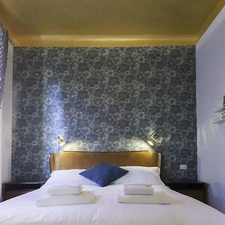 Italianway-cornalia 12 * Milano